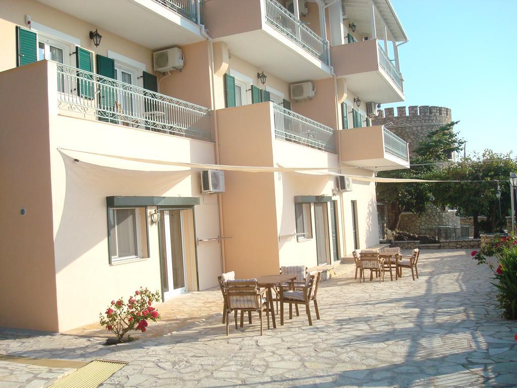 Merlot Village Rental Properties Karia  ภายนอก รูปภาพ